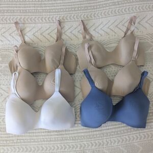 Hanes wireless bra lot L